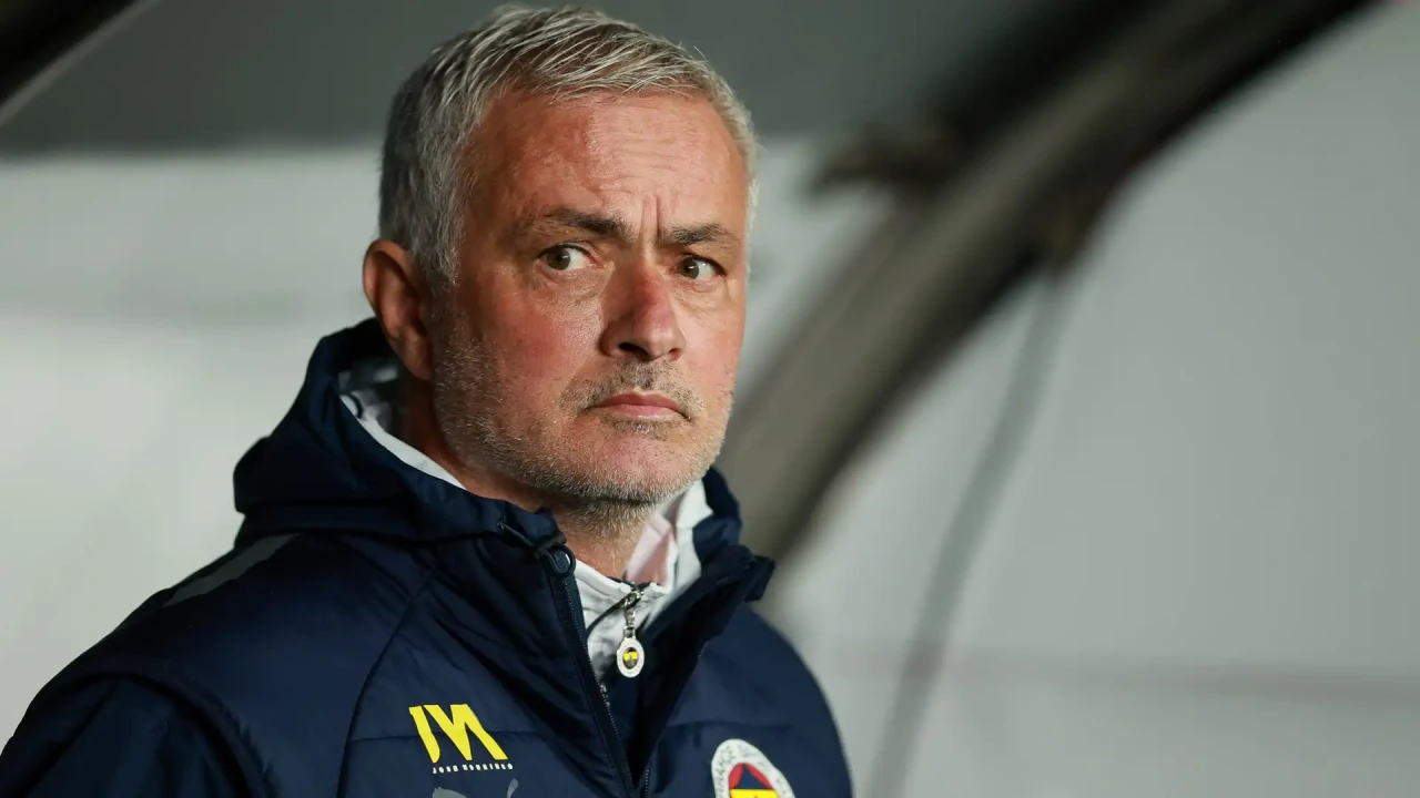 Jose Mourinho’dan Maç Sonrası Dobra Açıklamalar: En-Nesyri Ramazan Ayında Güç Kaybetti!