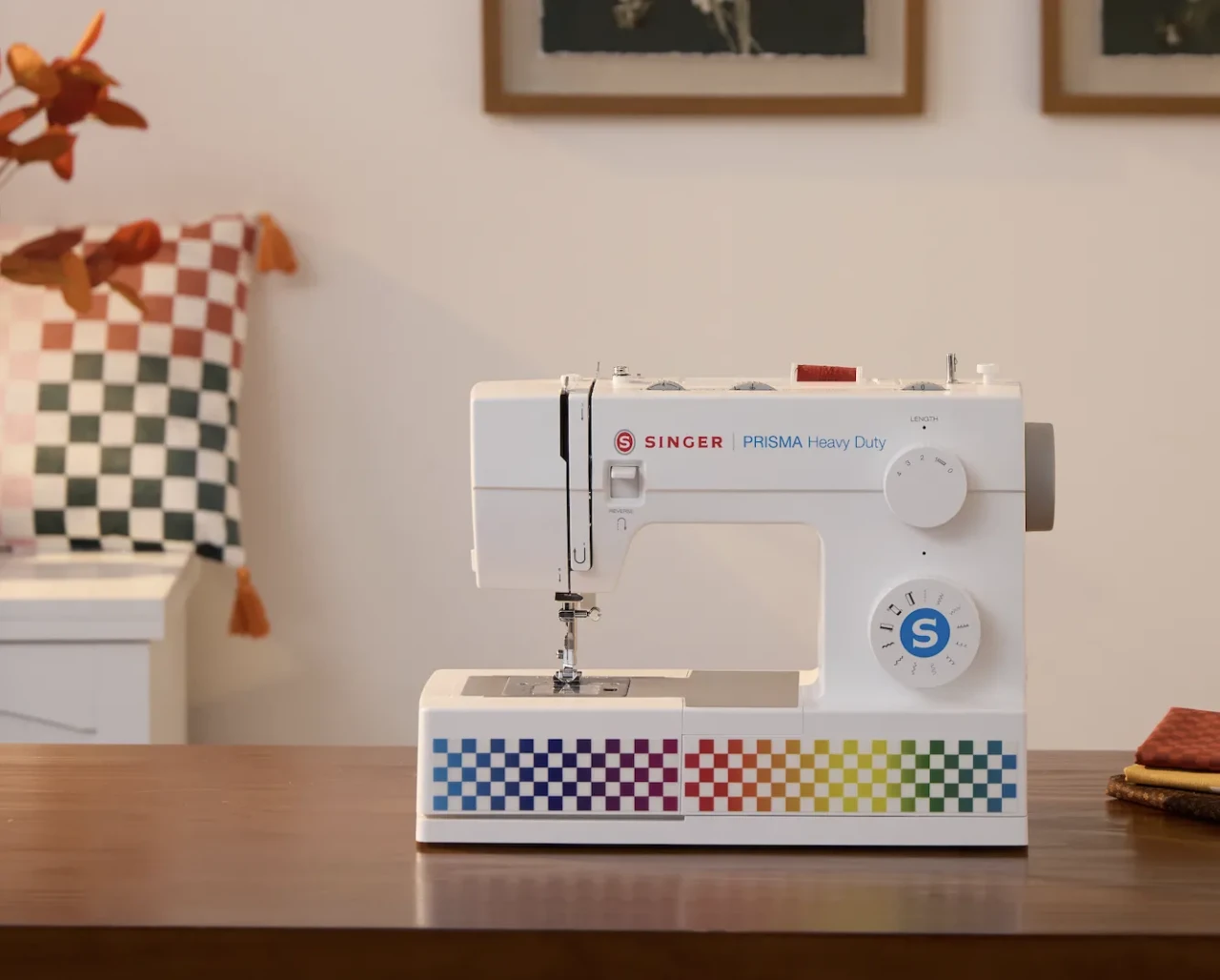 Evde Üretimin Gücü Annelere Emanet: SINGER Pink ve Prisma ile Tanışın