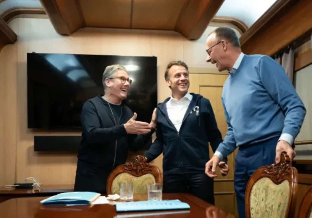 Gerçekler ve Spekülasyonlar: Fransız Cumhurbaşkanı Macron'un "Uyuşturucu Videosu"