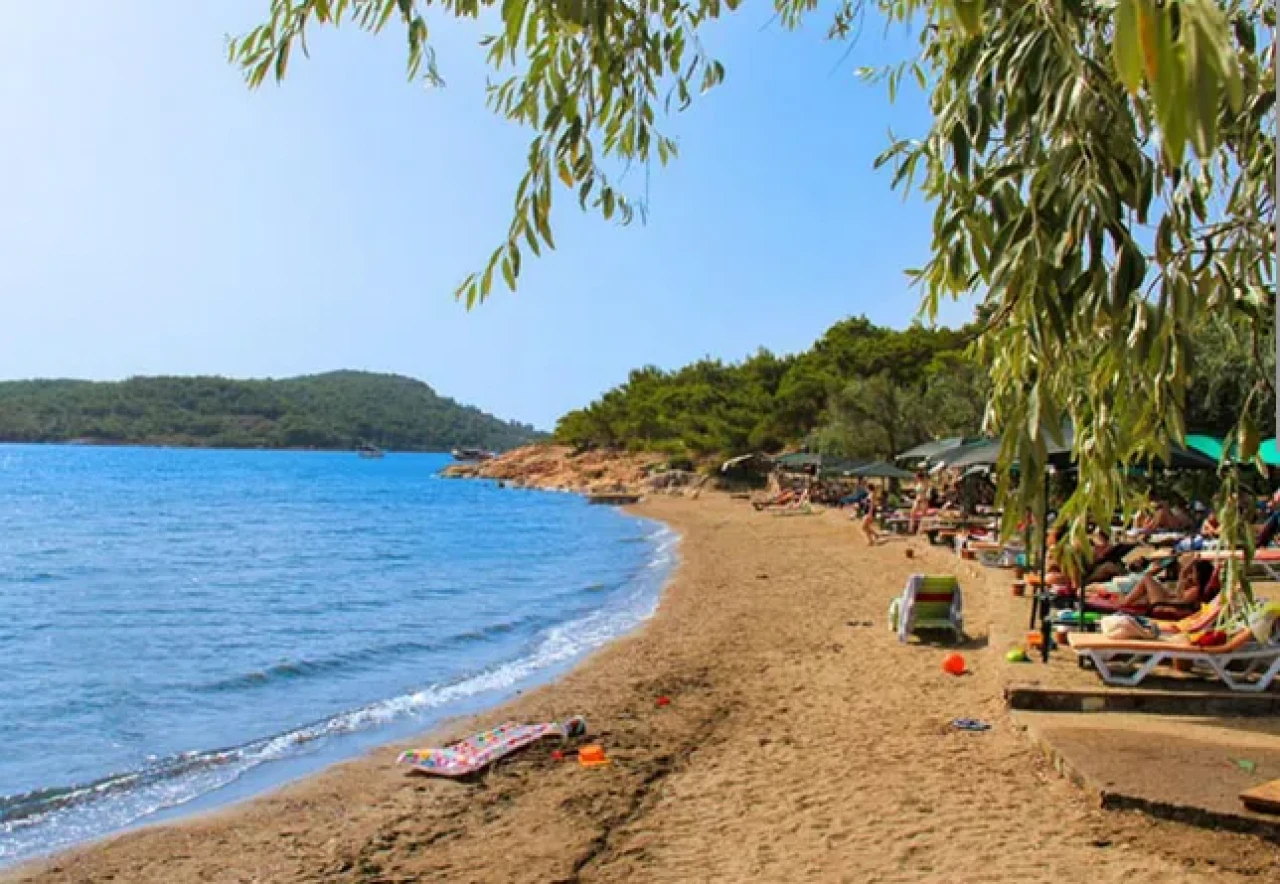 Ayvalık’ta fırtına alarmı: 27 Kişi adada mahsur kaldı