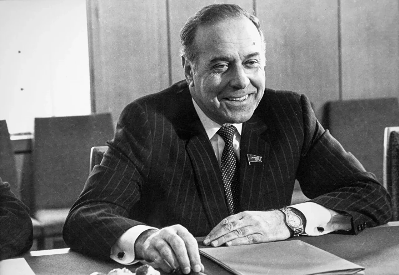 Haydar Aliyev’den İlham Aliyev’e: Bir Milletin Kaderini Şekillendiren Miras