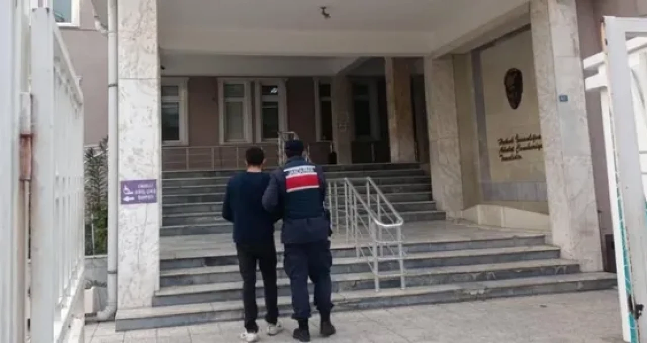 İzmir’de 15 Yıllık Hapis Cezası Olan Zanlı Yunus Polisleri Tarafından Yakalandı