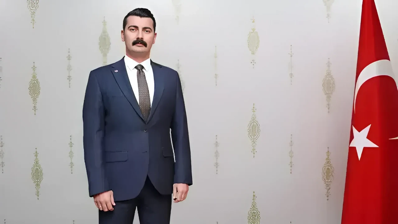 Tunceli'nin Yeni Valisi Ertuğrul Aslan Kimdir? Kaç Yaşında, Nereli ve Hangi Görevlerde Bulundu?