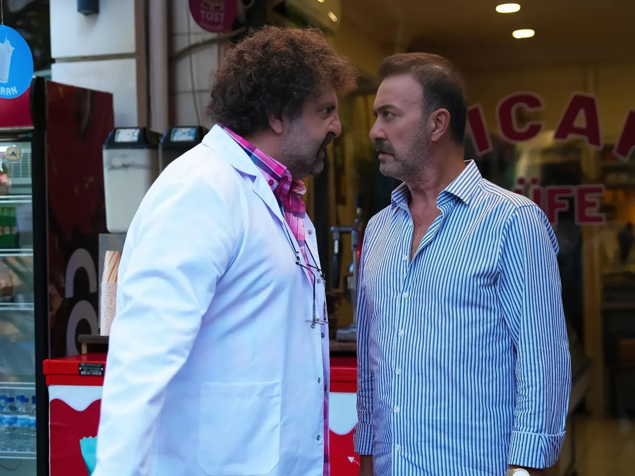 Sıcak Büfe Filmi Nerede Çekildi, Hangi il ve İlçede? Oyuncuları, Konusu ve Tüm Detaylar