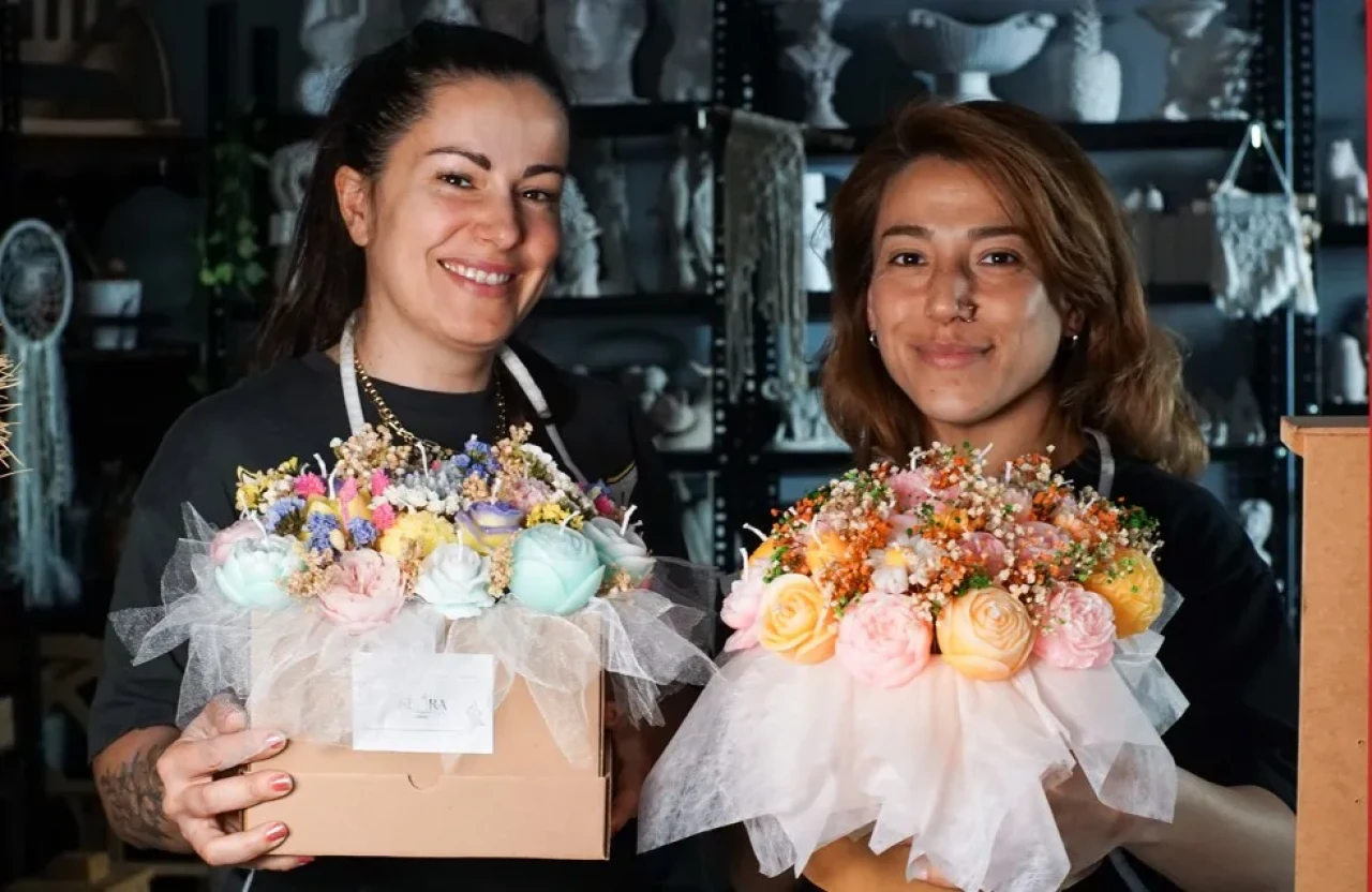 Anneler Günü’nde Ne Hediye Alınır? Mumdan Yapılan Çiçek Buketleri Yoğun İlgi Görüyor