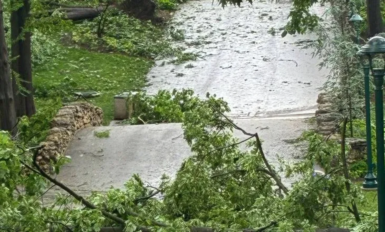 ABD’yi Vuran Kasırga Felaketi: Ölü Sayısı Artıyor, Hayat Durdu!