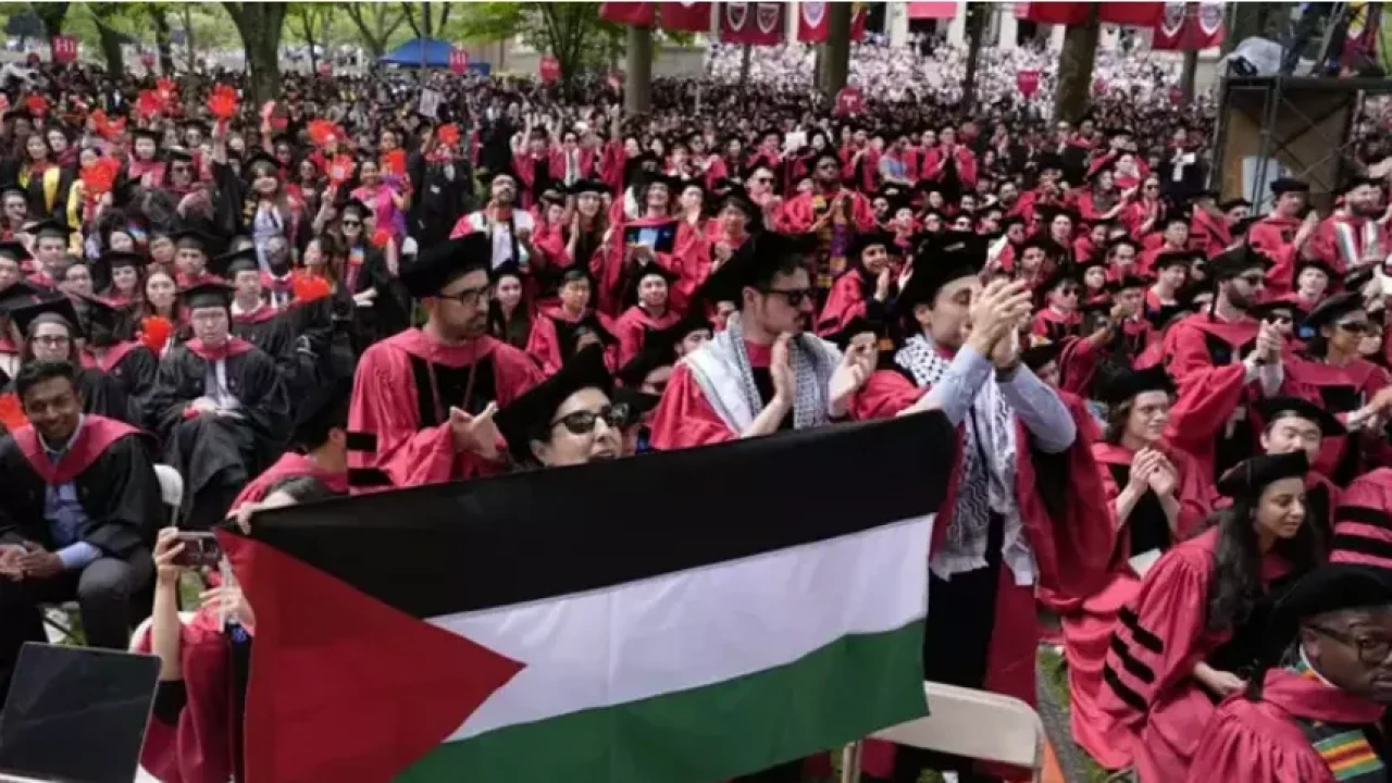 ABD’de Şok Karar: Harvard’ın Yabancı Öğrenci Sertifikası İptal Edildi