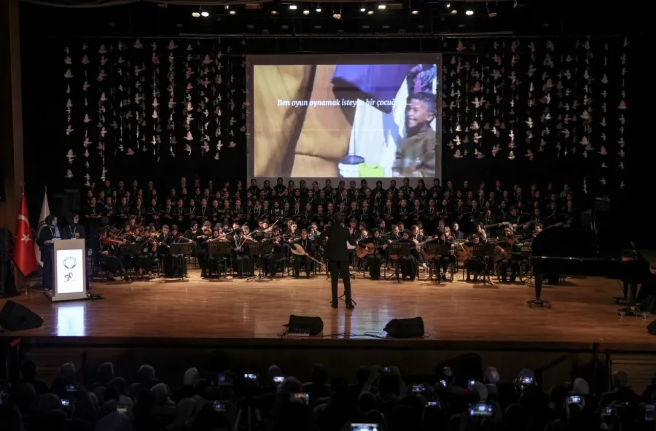 Gazze’ye Notalarla Umut: 6 Dilde Tek Yürek