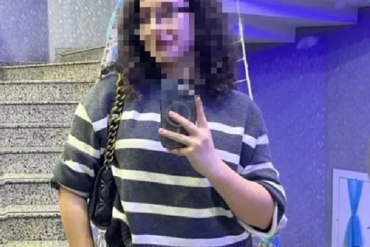 Lisede Sessiz Tehlike! Tuvalette Arkadaşını Bıçakladı, Gerekçesi Şoke Etti