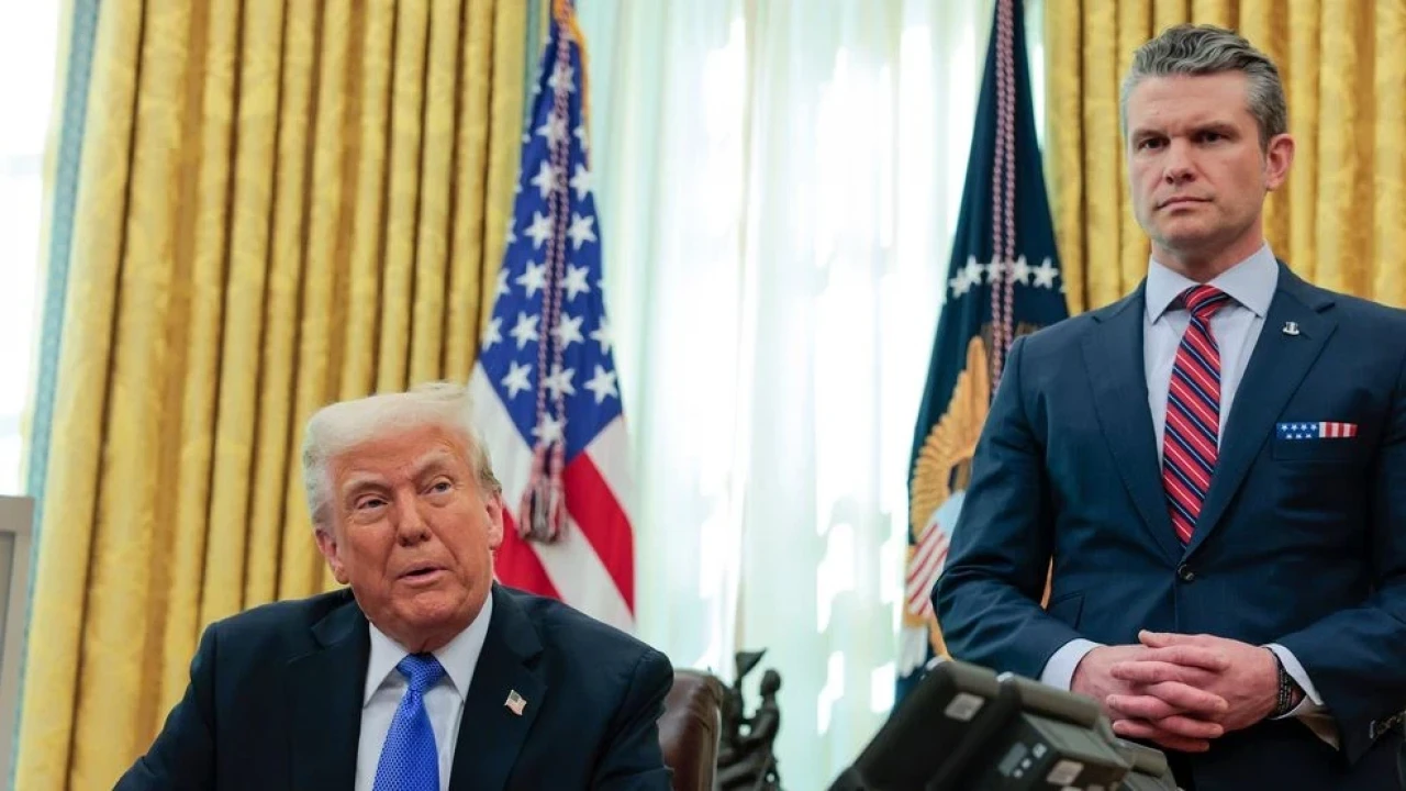 Hegseth’in Ukrayna’ya Silah Sevkiyatını Durdurma Talimatı Beyaz Saray’ı Şaşırttı