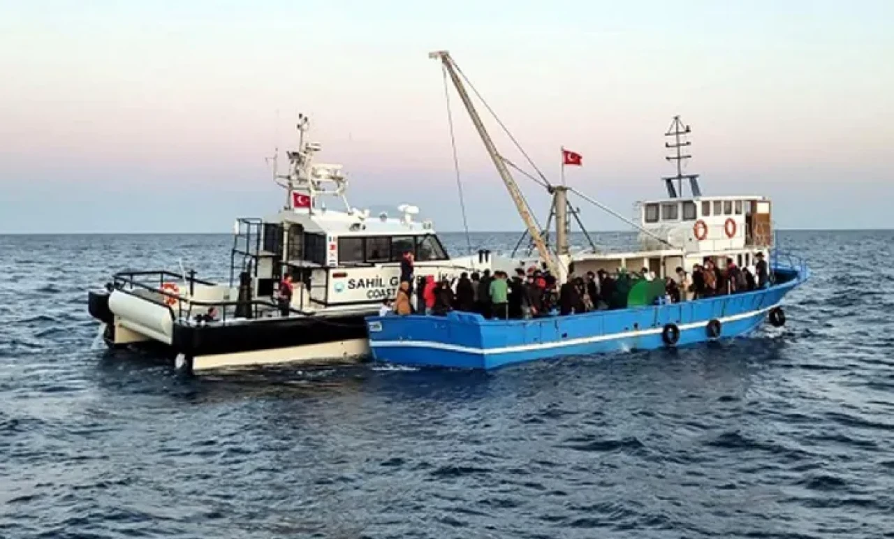 Kadın ve Çocuklarla Dolu Teknede İnsan Kaçakçılığı Operasyonu!