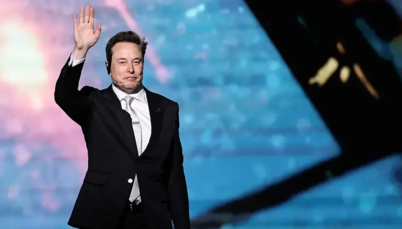 Musk, Yapay Zeka Geleceğini Bu Kitapla Anlattı