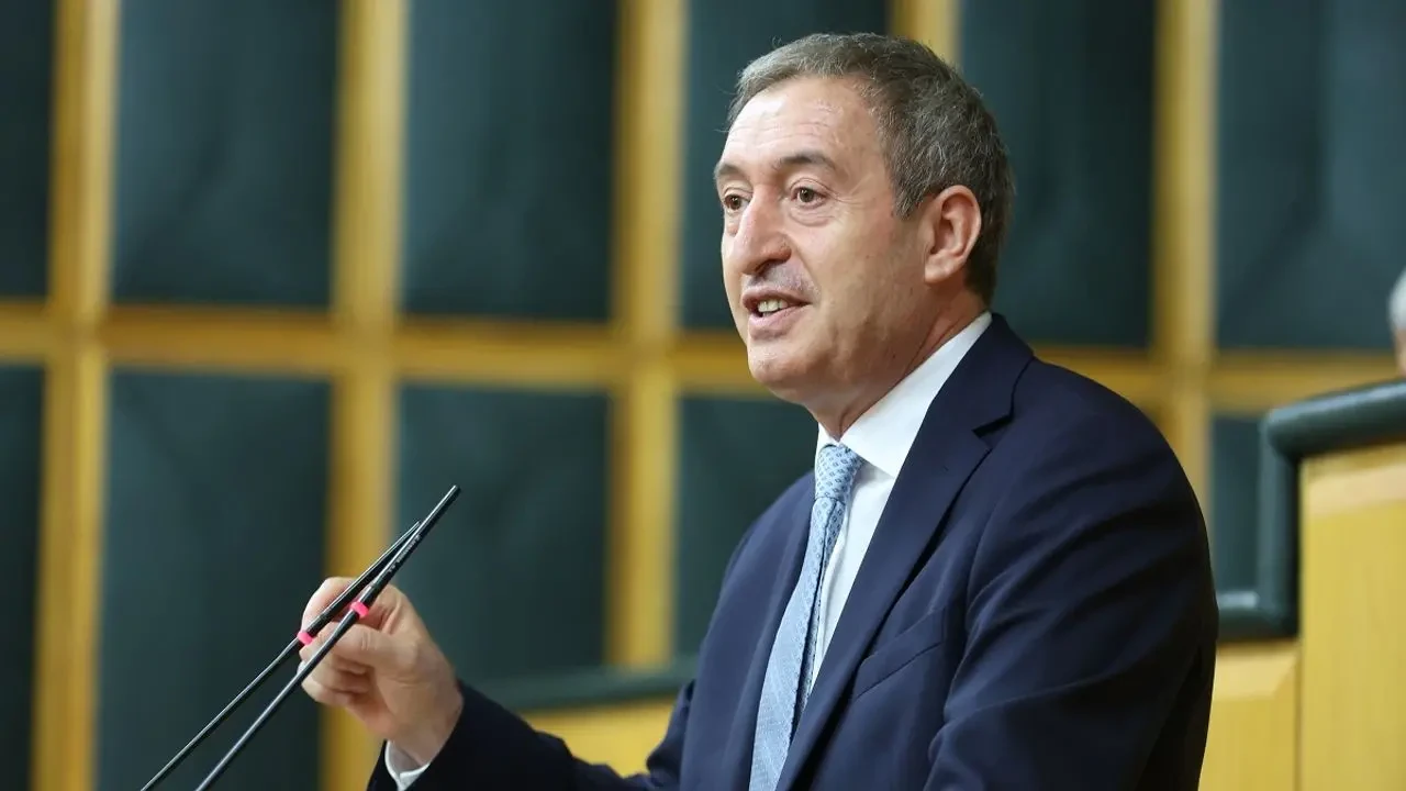 Tuncer Bakırhan: "12 Mayıs, Türkiye’nin Geleceği İçin Önemli Bir Tarih"