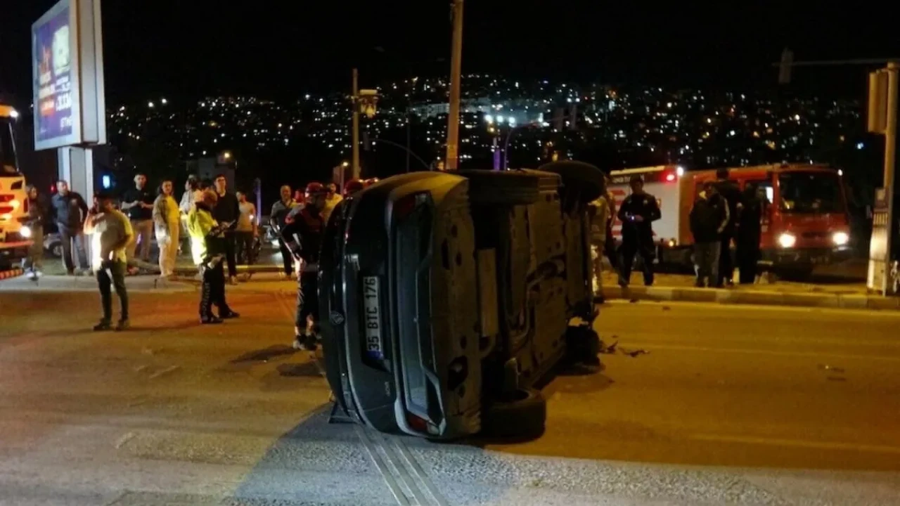 Direksiyon Hakimiyeti Kayboldu, Otomobil Havadayken Savruldu!