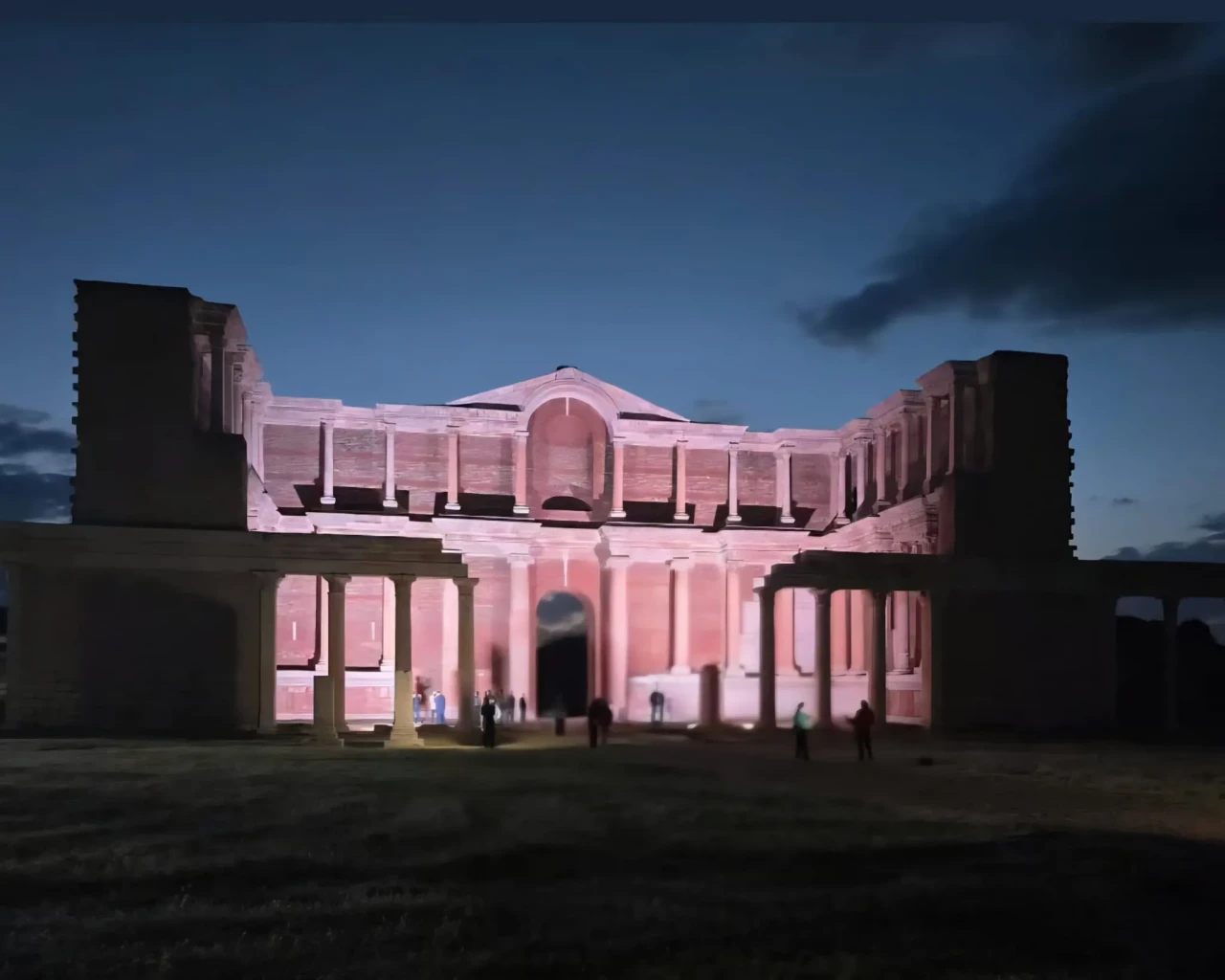 5 bin yıllık tarih geceye taşınıyor: Sardes gece müzeciliği ile büyülüyor