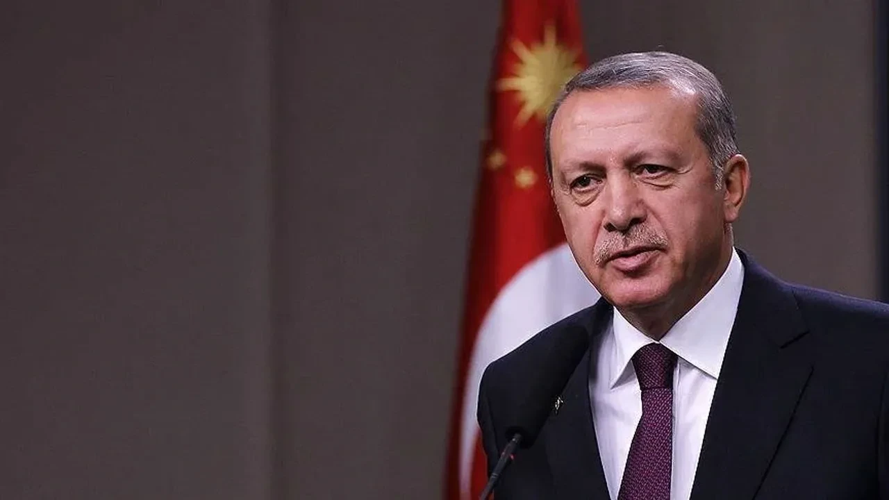 Erdoğan’dan 1 Mayıs’ta Tarihi Mesaj: Türkiye Yüzyılı Emeğin Yüzyılı Olacak!