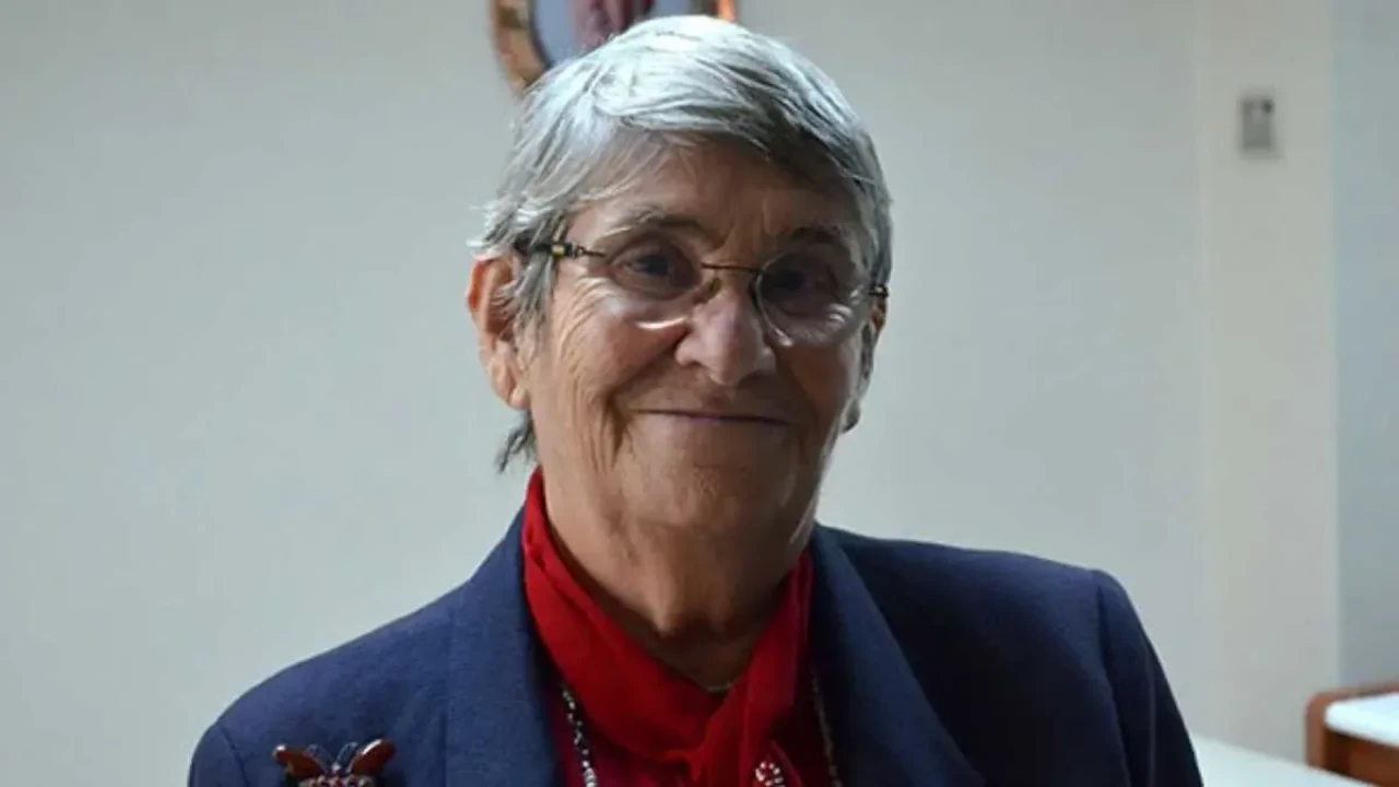 Bol bol yiyen genç kalıyor: Canan Karatay’dan cilt ve damar dostu formül!