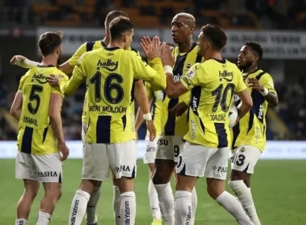 Fenerbahçe’ye Şampiyonlar Ligi’nde kötü haber!
