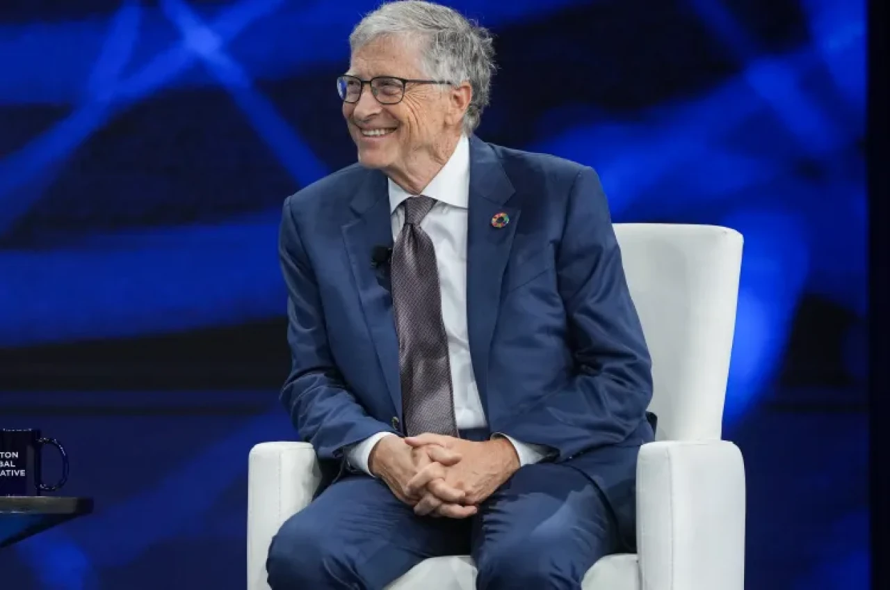 Neden Milyarderler Hayırseverlikte Hızlanmalı? Bill Gates Açıklıyor!