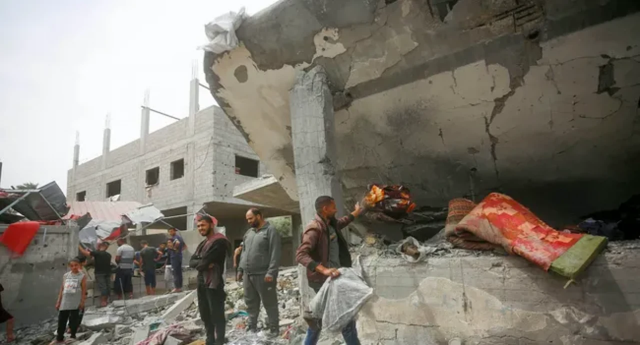 Gazze'deki Ölü Sayısı 53 Bin 822’ye Ulaştı