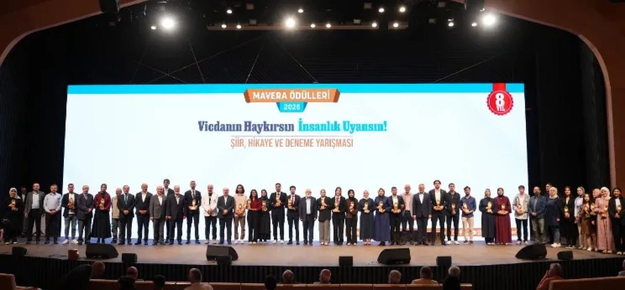 Vicdanın Sesi Mavera'da Yankılandı: 8. Mavera Ödülleri Genç Kalemlerle Buluştu