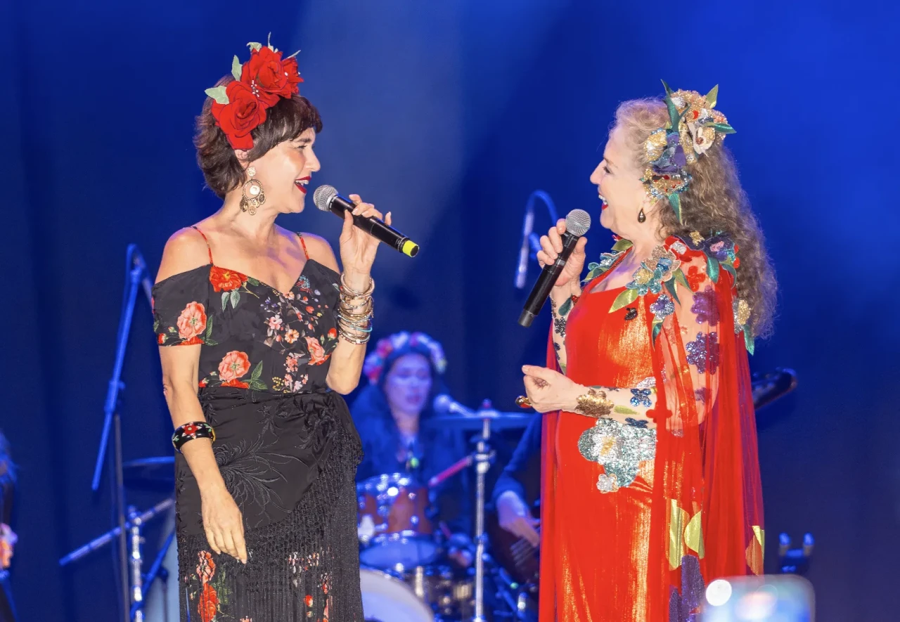 Şevval Sam, Meltem Cumbul ve Balkan Ezgileri: Bahar Gecesi Büyüledi