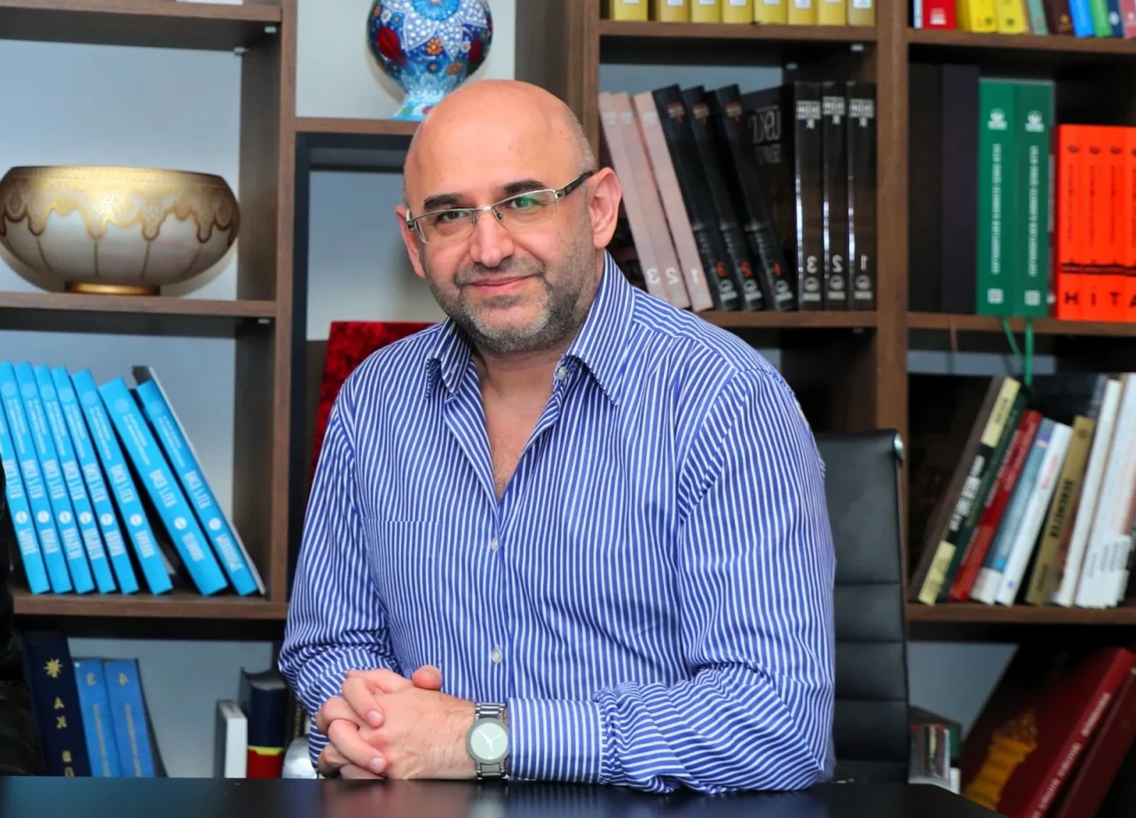 15 Dakikalık Şöhret Artık 15 Saniye: Sosyal Medyada Ünlü Olmak Kolay, Kalıcı Olmak Zor