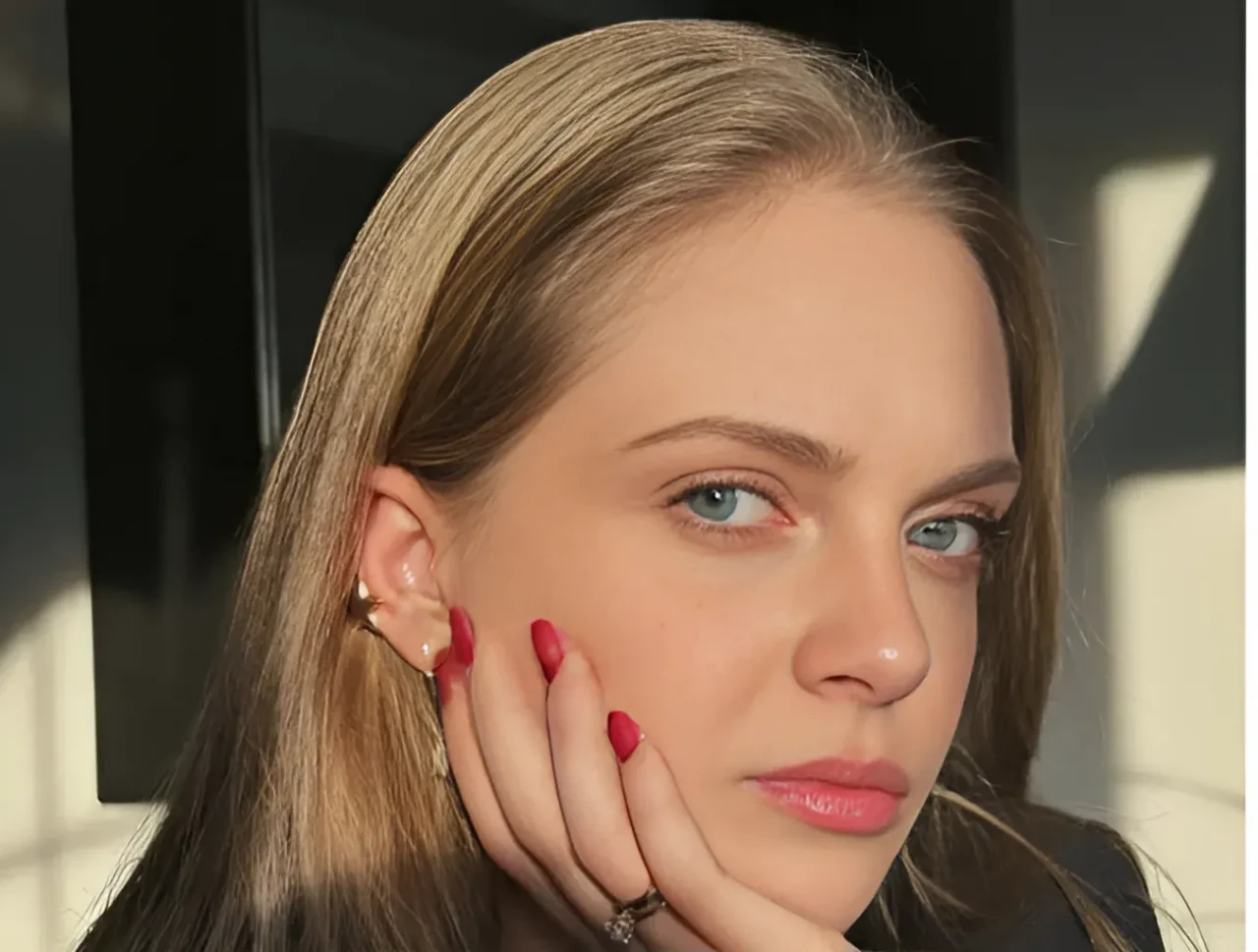 Blackpill Dizisi Oyuncuları Kimlerdir? Başrolde İpek Filiz Yazıcı!