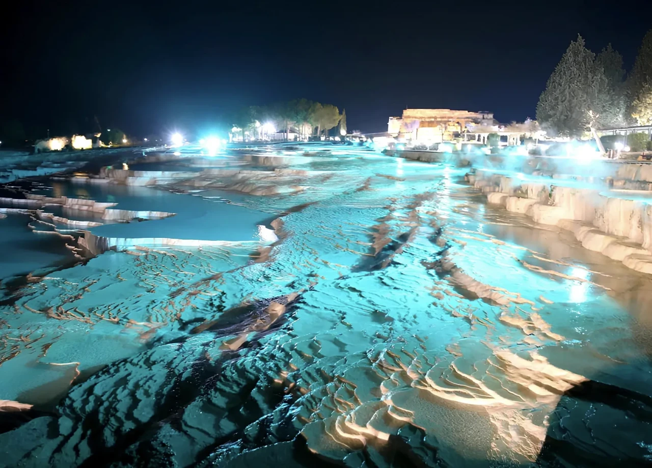 Tarih Geceleri Aydınlanıyor: Efes ve Hierapolis’te Gece Müzeciliği Başlıyor!