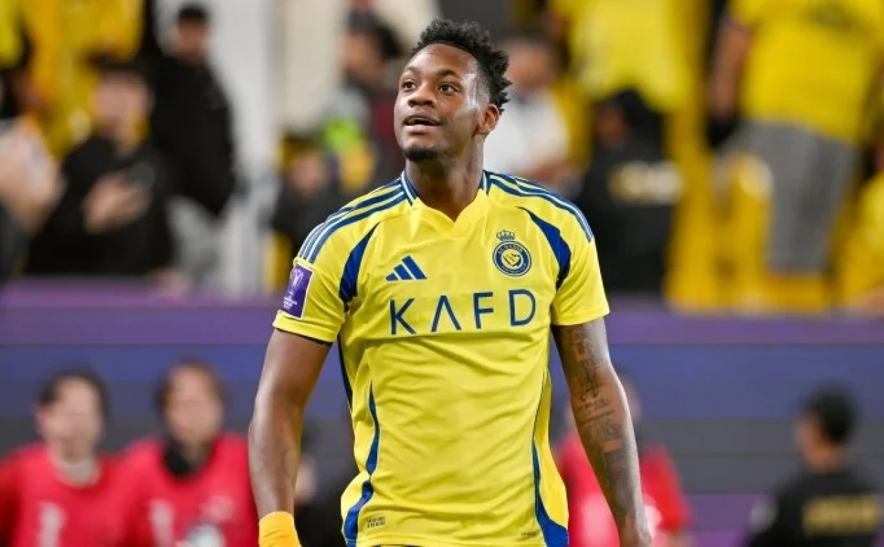 Mourinho'nun yeni yıldızı: Jhon Duran transferinde son aşama!