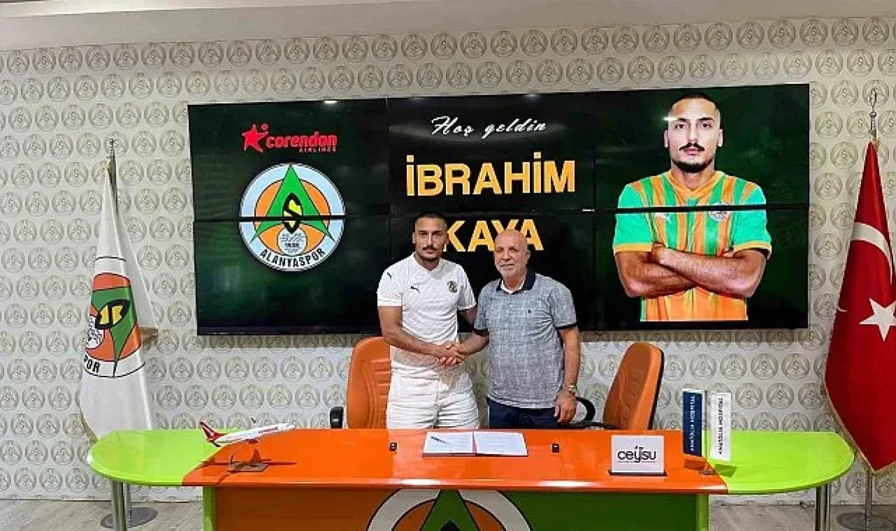 İbrahim Kaya resmen Alanyaspor’da: 4 yıllık imza!