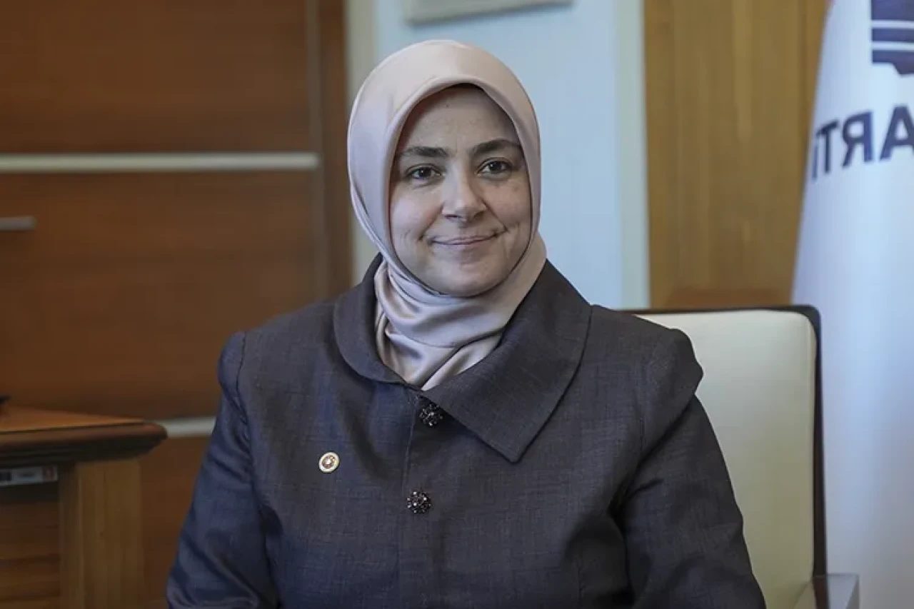 Türkiye, kadınların gücüyle yükseliyor: AK Parti’den NATO'da güçlü temsil