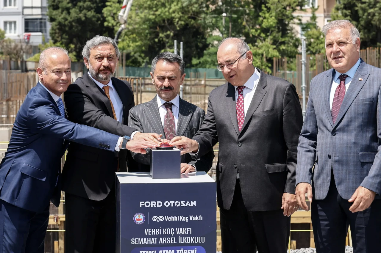 Ford Otosan’dan Kocaeli’ye Dev Eğitim Hamlesi: Yeni Okulun Temeli Atıldı!