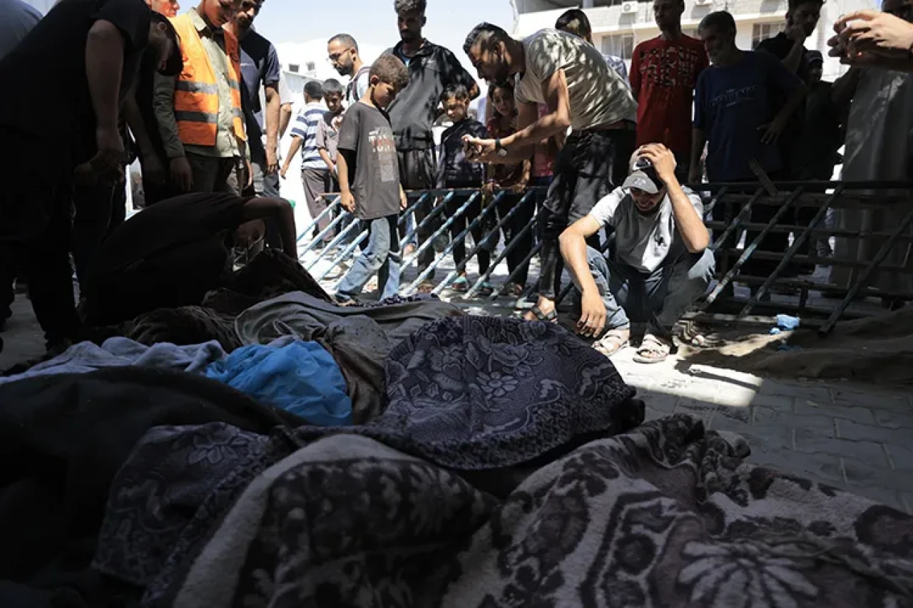 Gazze’de Can Kaybı 56 Bini Aştı: İsrail Son 24 Saatte 81 Filistinliyi Daha Katletti