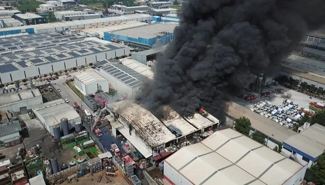 Kocaeli'de yangın paniği! 95 personelle eş zamanlı operasyon