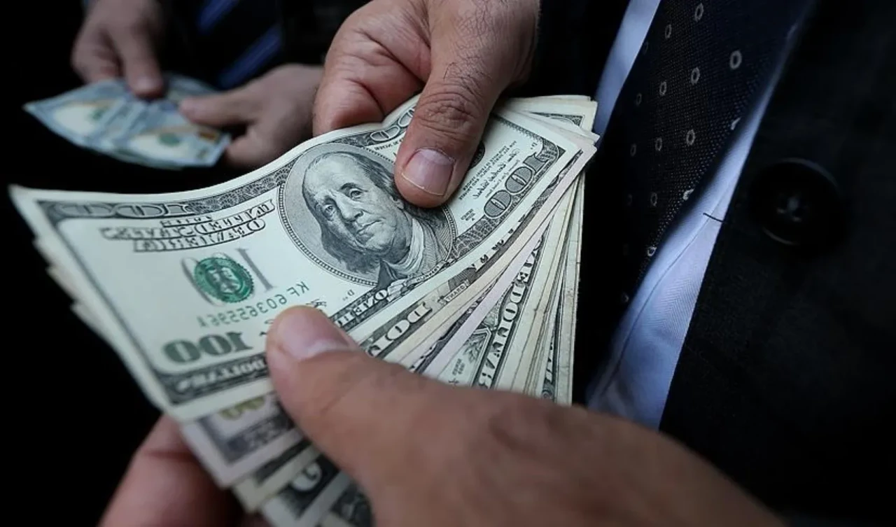 Uluslararası finans devi dolar kuru için rakam verdi! Psikolojik eşik aşılabilir
