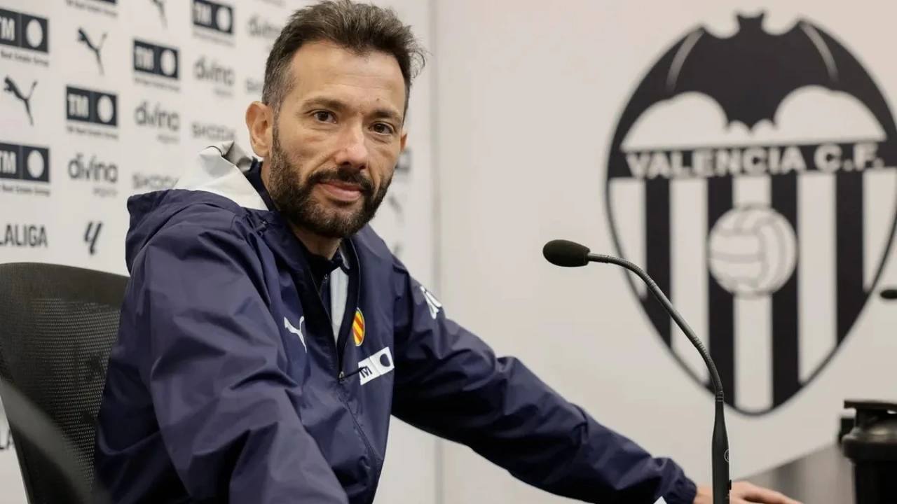 Valencia'da kara liste açıklandı: Cenk Özkacar, Erol Cömert ve 4 isim kadro dışı!