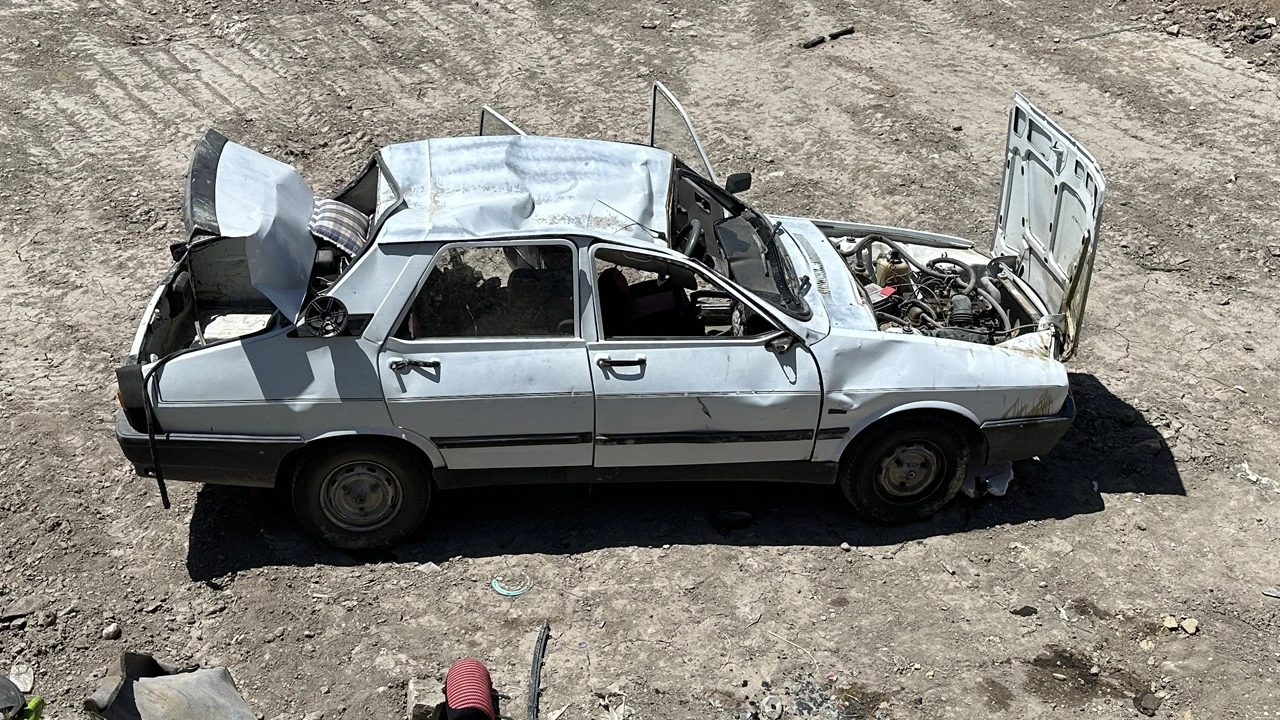 Adıyaman’da Korkunç Kaza! Otomobilini Durdurmak İsterken Ezildi