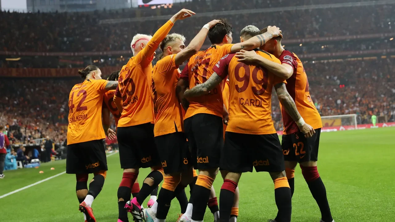 Galatasaray transfer haberleri: Leroy Sane'nin menajeri onu Chelsea'den Galatasaray'a getiriyor