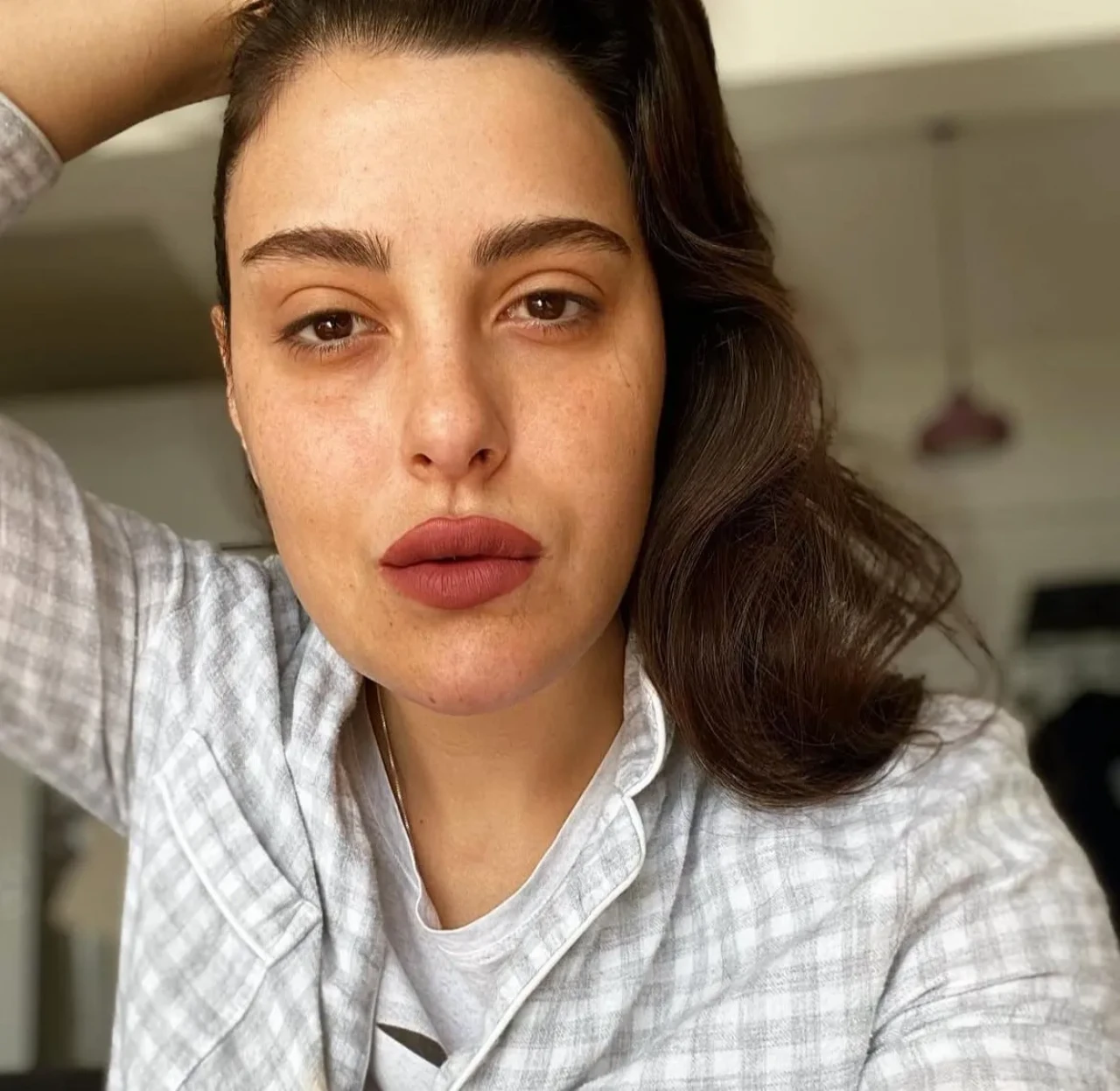 Ecem Akbin kimdir? Sanat genlerinde var: Akbin’in oyunculuk serüveni ve bilinmeyenleri