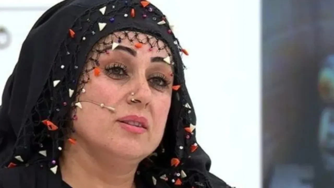 Tek Suçum Güzel Olmak Diyen Yazgül Bayat Kimdir? Fenomenliğe Uzanan Hikayesi