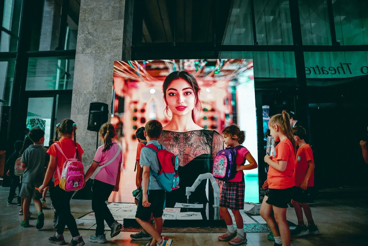 İstanbul Dijital Sanat Festivali Büyüledi: Beş Günde Sanat ve Teknoloji Zirveye Ulaştı!