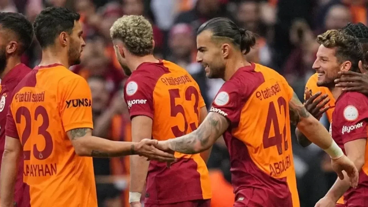 Soyunma odasında yeni patron: Galatasaray'da Sane’ye o abilik yapacak!