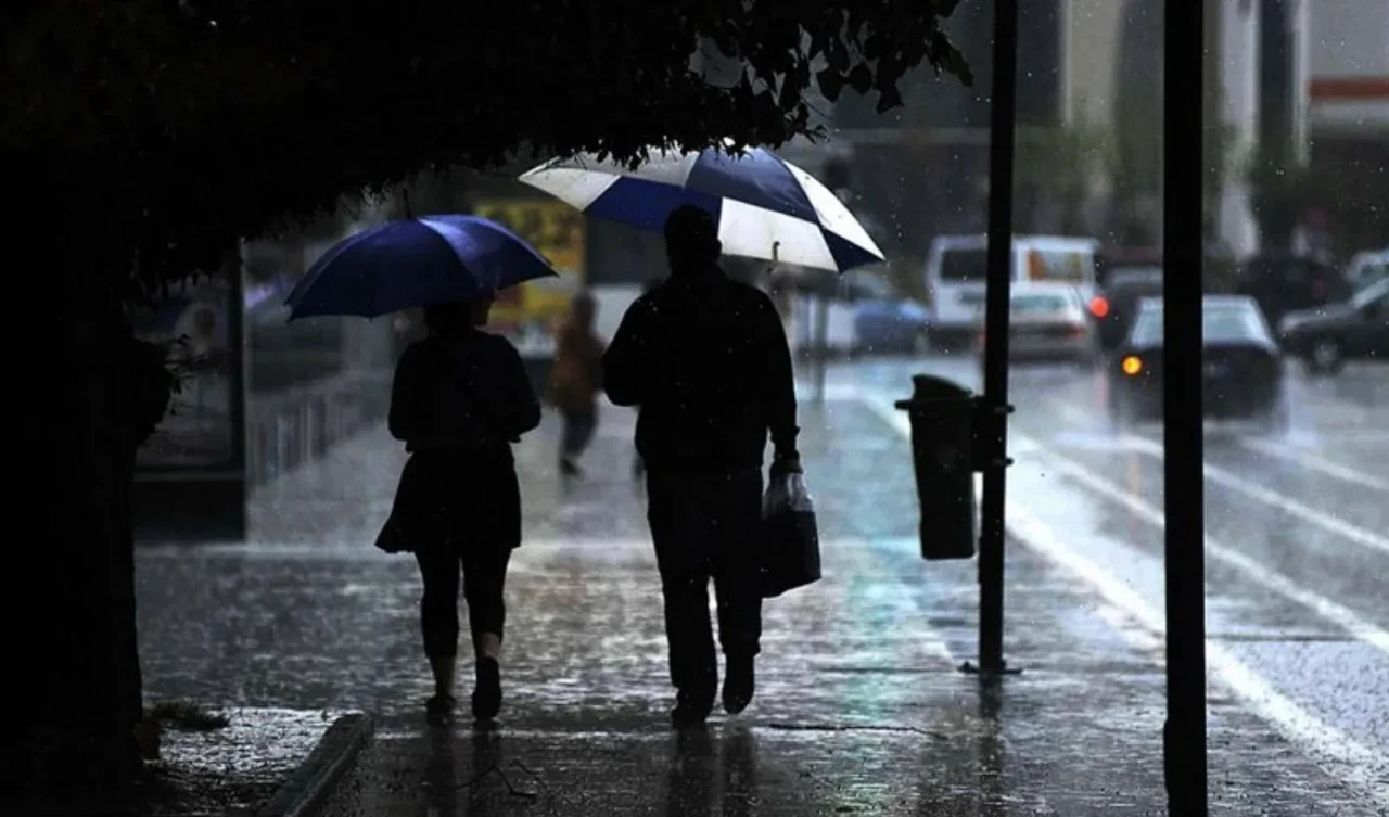 Bu kentlerde yaşayanlar dikkat: 3 Haziran Salı günü sağanak ve fırtına uyarısı!