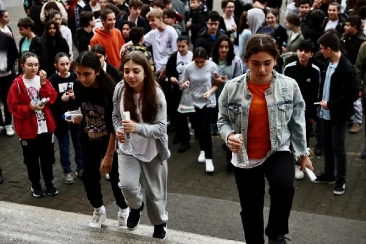 2025 LGS sınav soruları nasıl olacak? 1 milyon öğrenci iyi bir lise için yarışacak