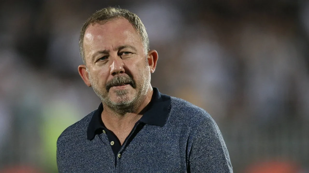 Sergen Yalçın, Galatasaraylı isimlere dikkat çekti: 'Yatmaya gelmemişler'