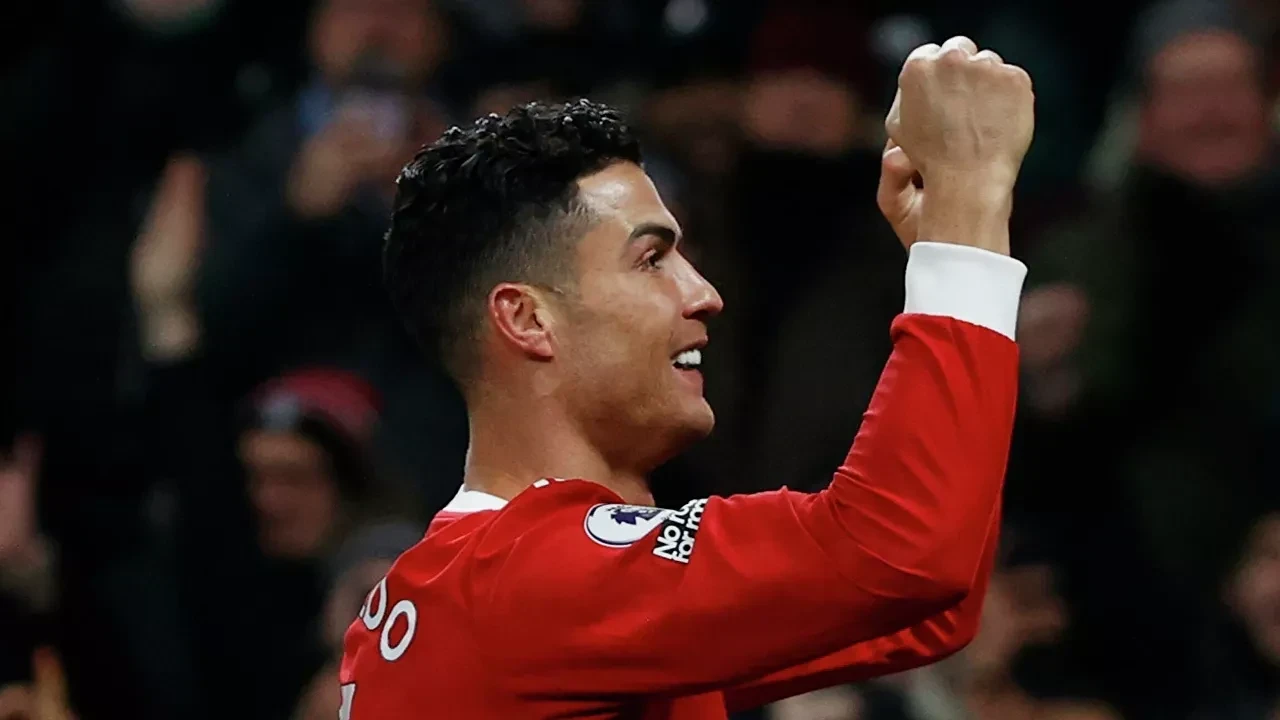 Cristiano Ronaldo’dan tarihi rekor: 40 Yaşında 937. golünü attı!