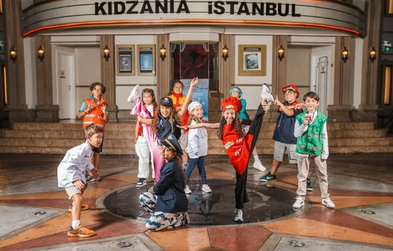 Yaz Tatilinde Çocuklara Meslek Eğlencesi: KidZania İstanbul'dan Yepyeni Kamp!