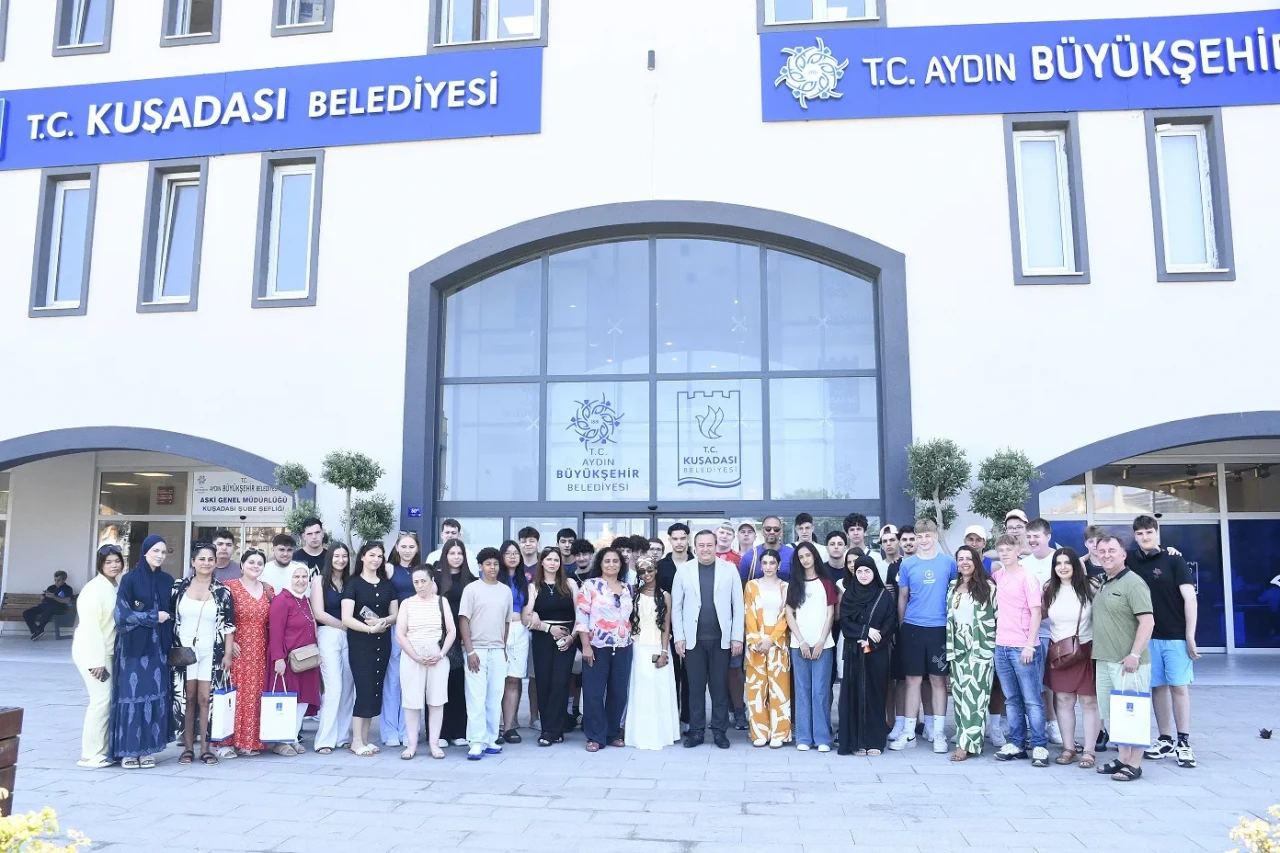 Kuşadası Gençleri Ağırladı: Gençlik Köprüsü Projesiyle Sıcak Dostluklar Kuruluyor