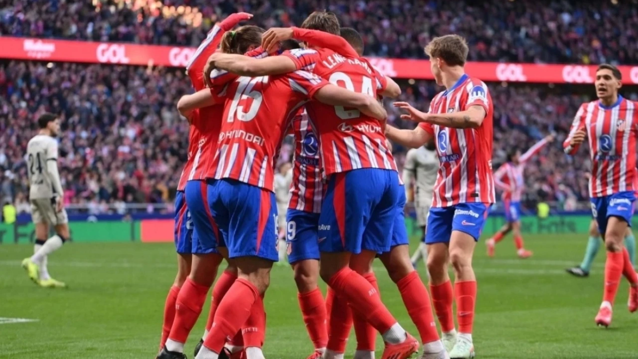 Theo Hernandez veto edildi: Atletico Madrid Premier Lig'den 3 yıldıza kanca attı